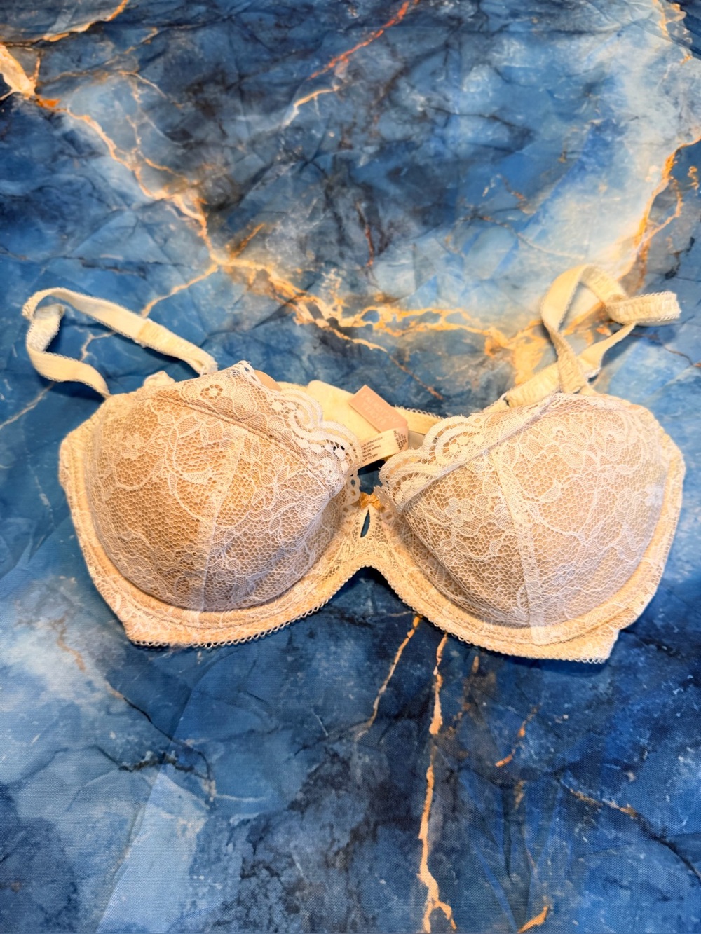 Victoria Secret bra size 34D